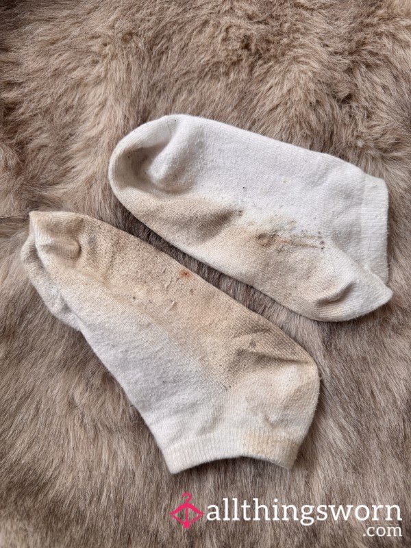 Extra Dirty White Socks