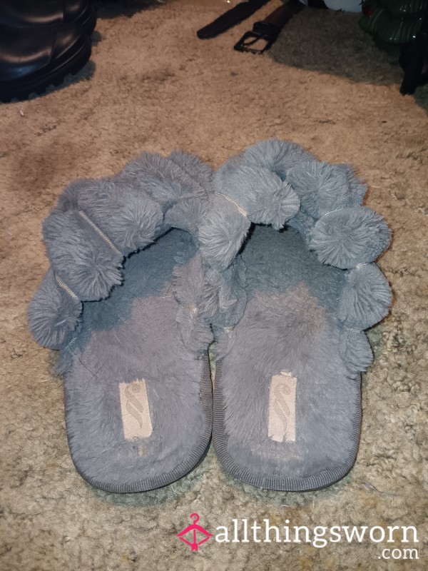Extra Smelly Fuzzy Slippers