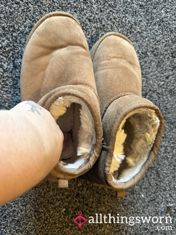 EXTRA STINKY Worn Brown Work Boots - Fluffy Inside, Collapsed Left Sole! Miles Of Sweaty Foot Funk