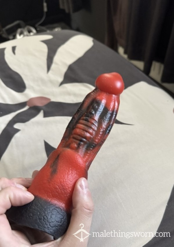 Extra Thick Monster Di**o 8.5 Inch’s