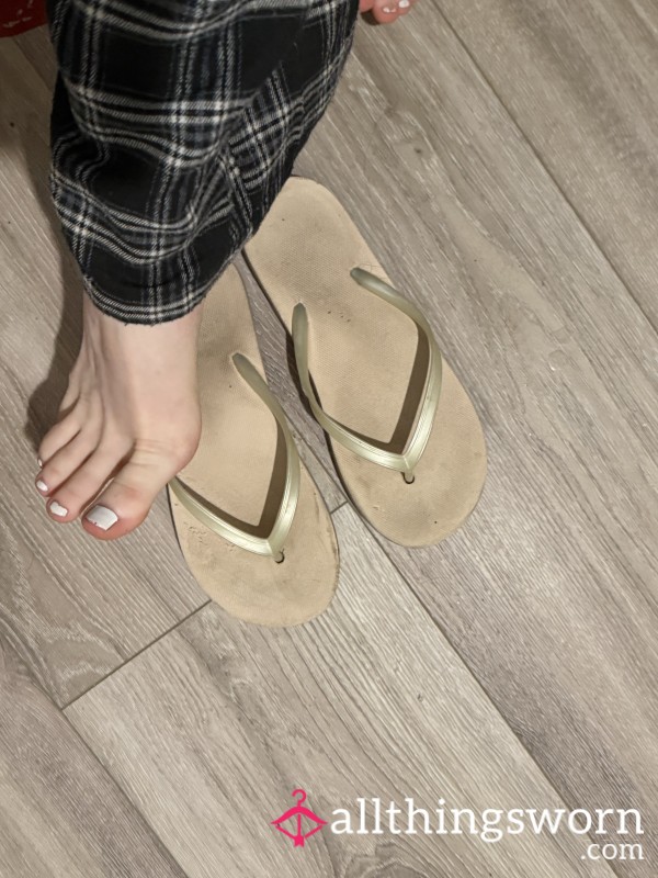 EXTRA WORN SANDALS!