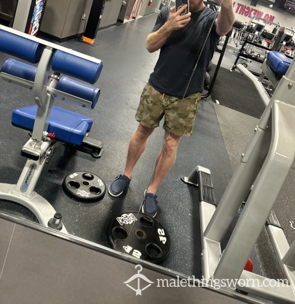 Extras From A Straight Muscle Bro