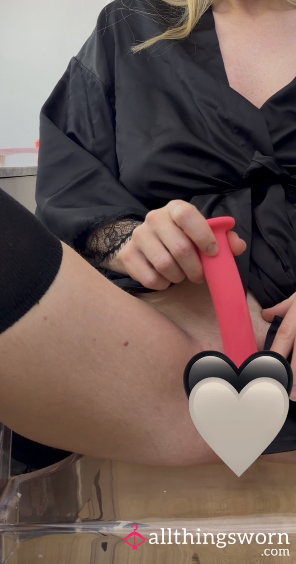 Extreme Close Up Pu**y Play With Pink Di**o 💖