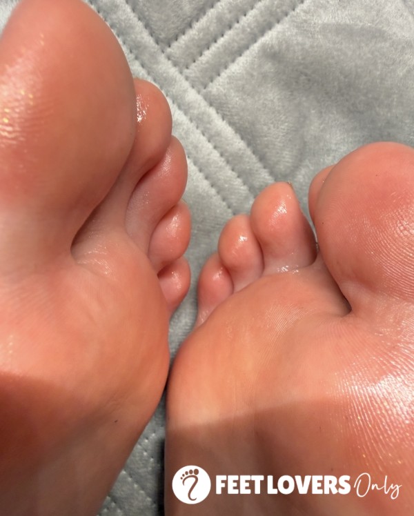 ✨ Extreme Close Up Soles ✨