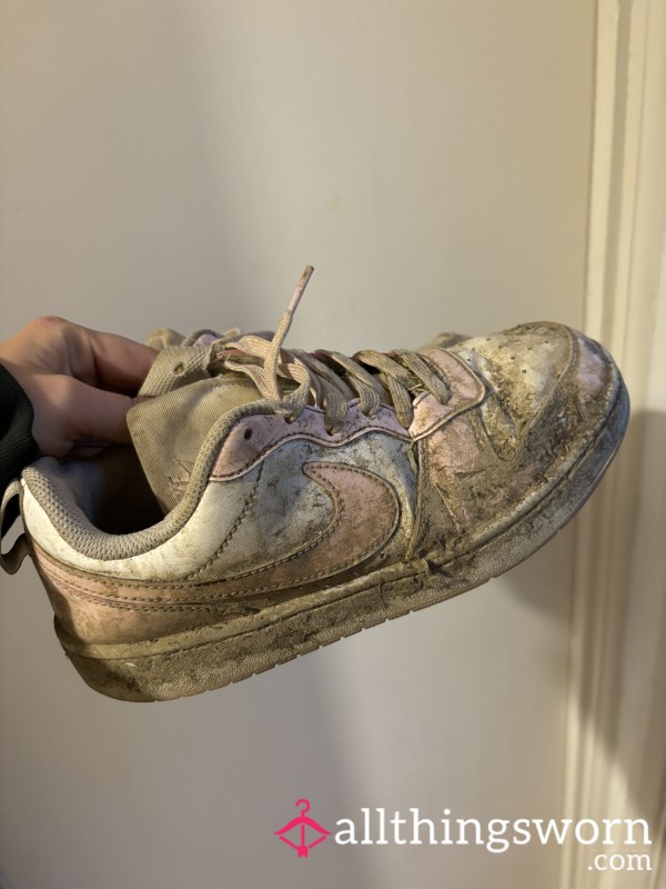 Extremely Dirty Air Force 1’s 🤤