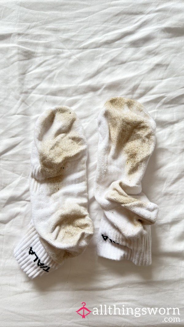 Extremely Dirty Girls White Ankle Hiking Socks