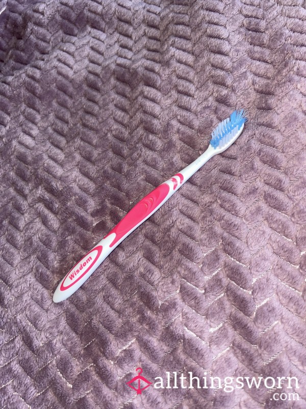 EXTREMELY Old Toothbrush 🪥