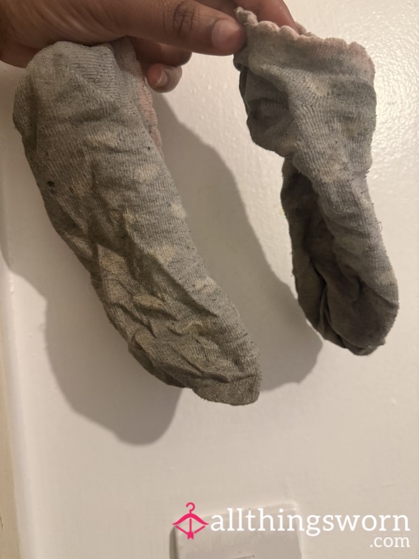 Extremely Well-Worn Grey Ankle Socks – Faded, Soft, Lived-In & Full Of Character 🩶🧦✨