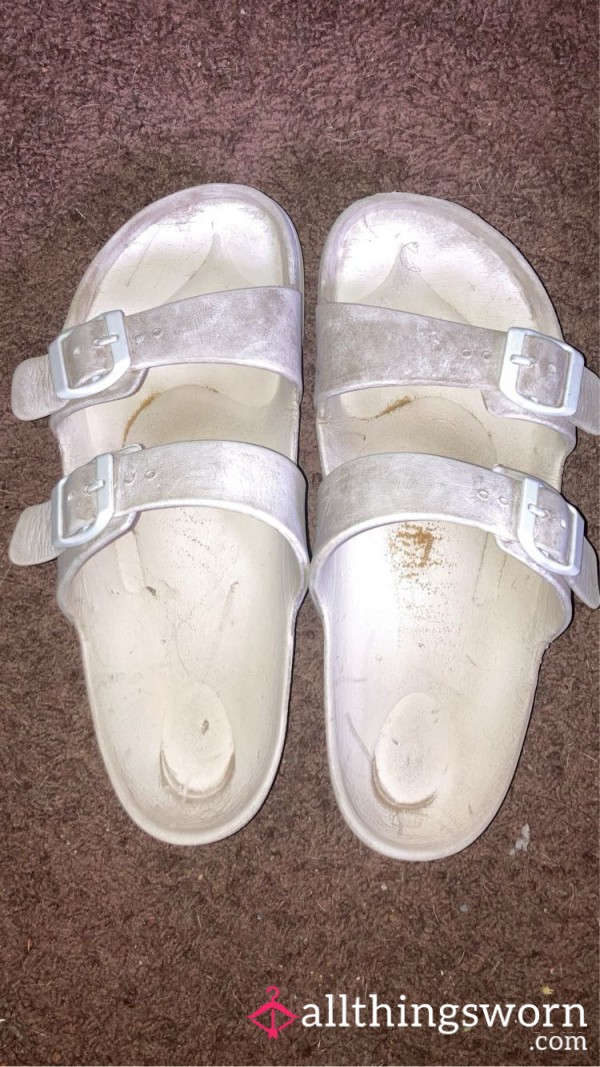 EXTREMELY Well- Worn, Slide-on, White Sandals