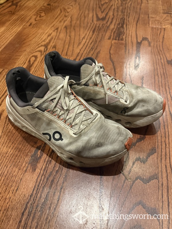 Extremely Worn And Dirty OCs