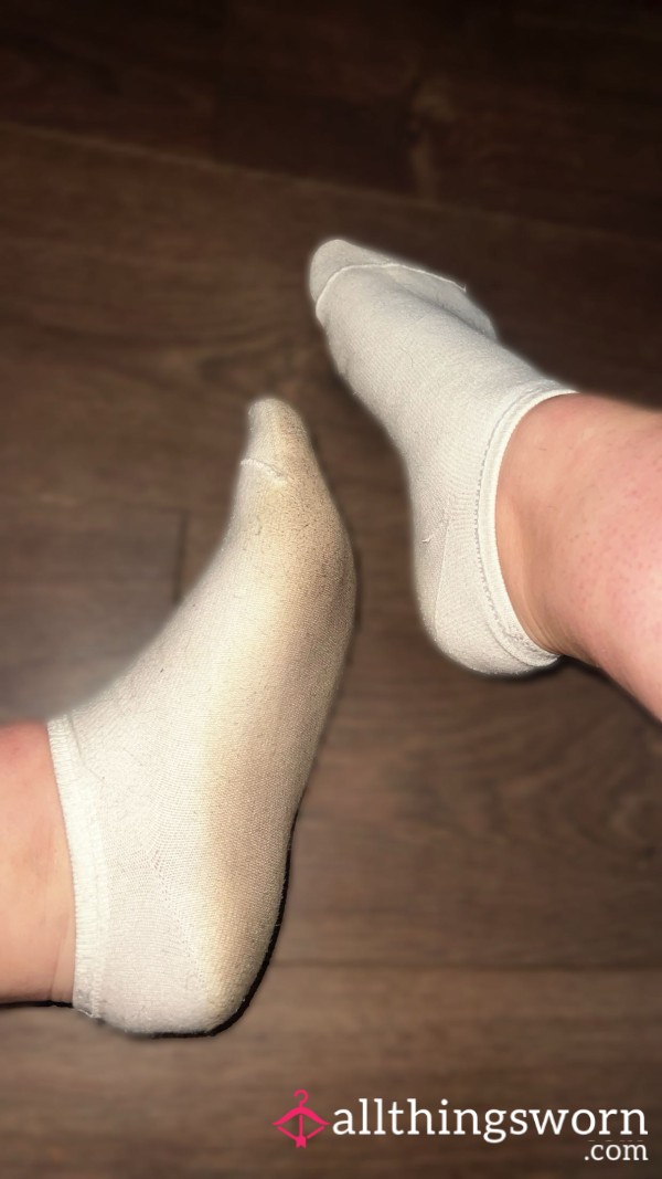 Extremely Worn White Trainers Socks👀👣