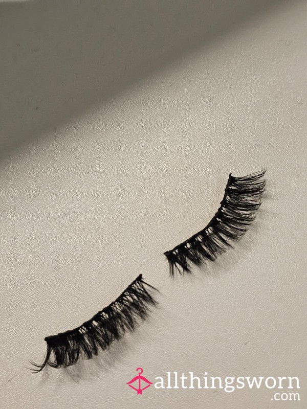 Eyelashes Worn All Day Long