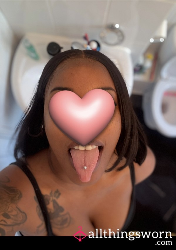 Face Reveal With Titty Play And Sp*t 👅