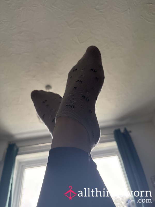 Faded Pink Flor*l Ankle Socks