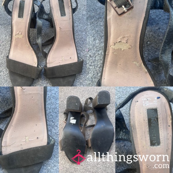 Falling Apart At The Feet 🦶🏻 Heels 👠