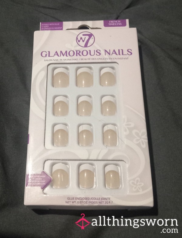 False Nails Will Wear For 3 Days And Send Used.
