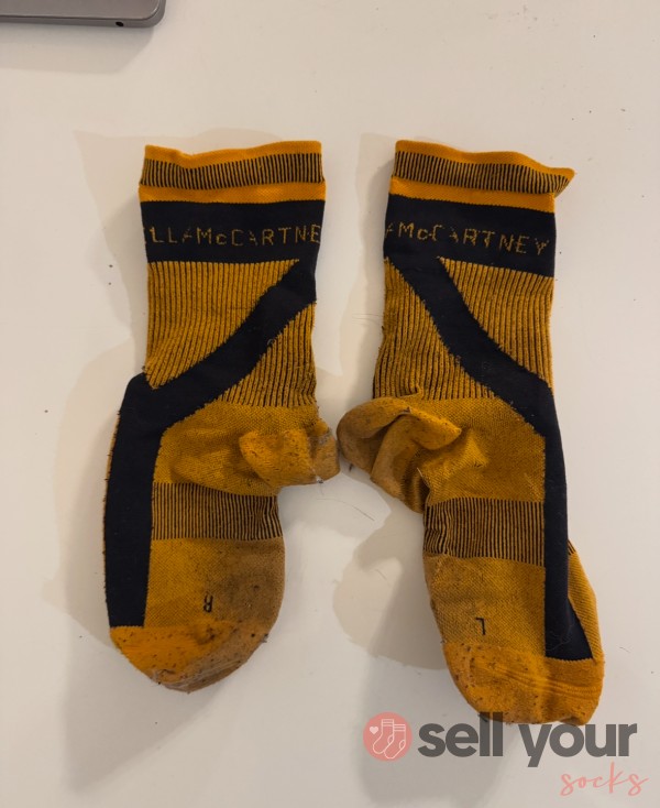 🧦Fancy & Disgustingly Delicious Stella McCartney🧡
