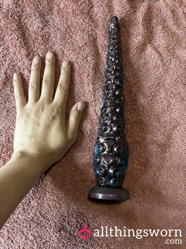 Fantasy Metallic 10.6” A**l Di**o Silicone S** Toy