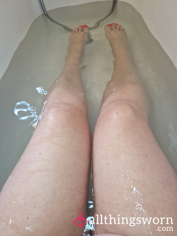 Fat Busty 🐽 In The Bath