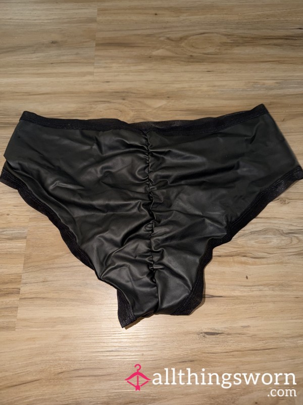 🖤 Faux Leather Panties 🖤