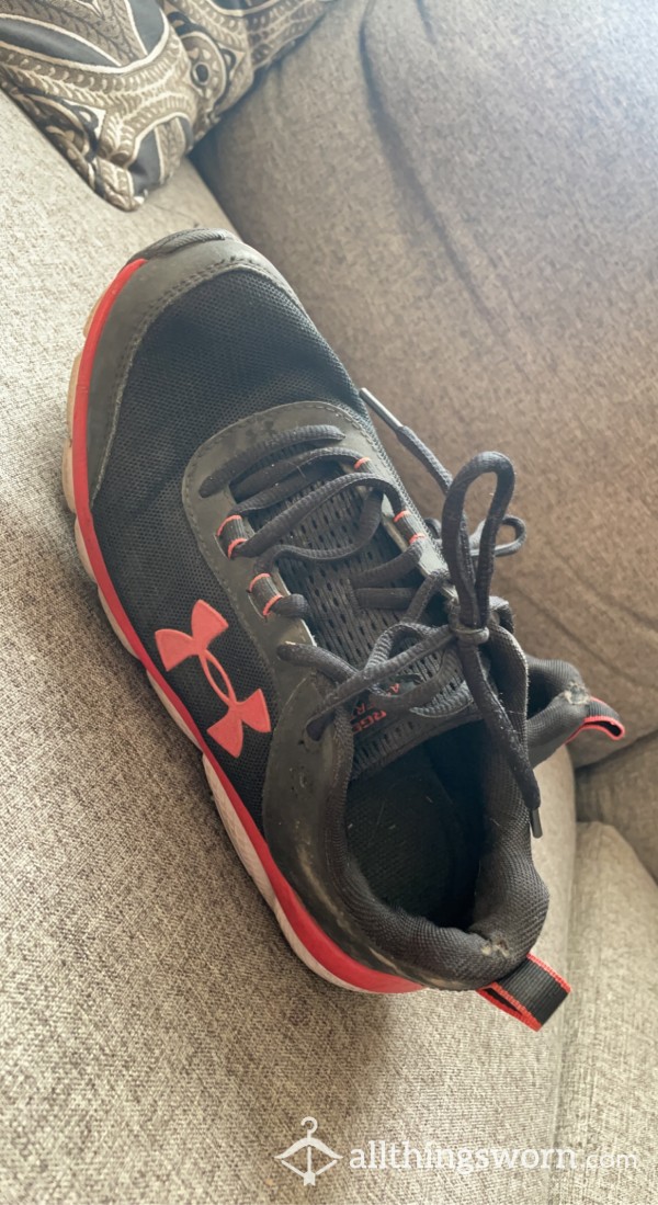 Fed Ex Smelly Shoes