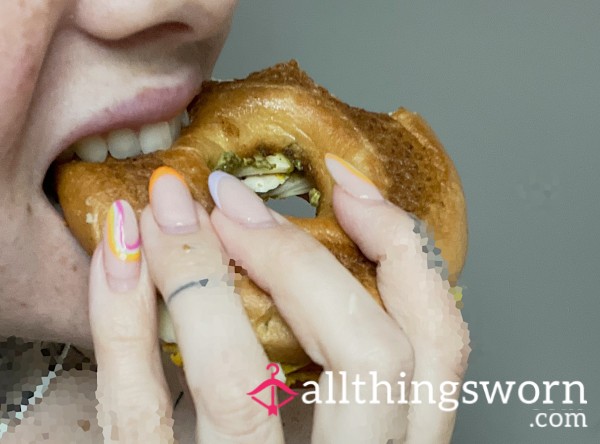 Feedees / Mukbang / Food ASMR