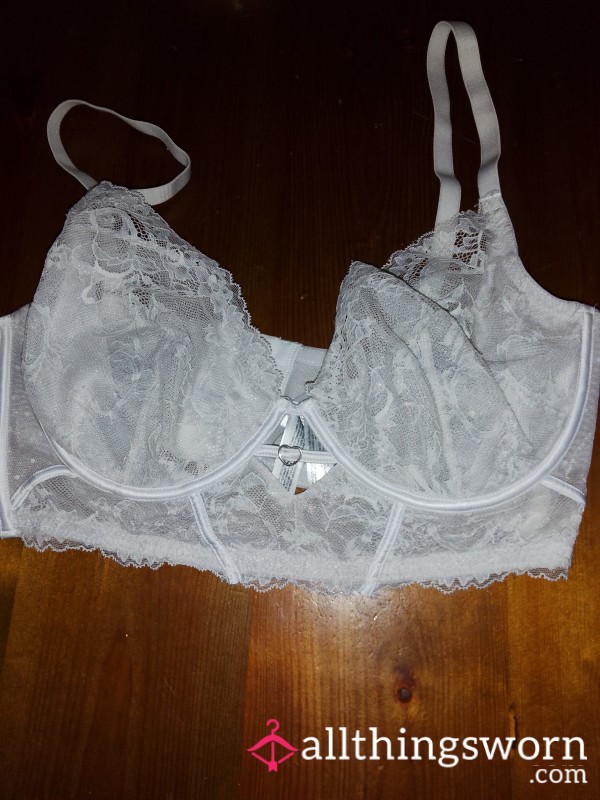 Feel Me On Your Skin 1 Week Worn And Smelling Utterly Feminine