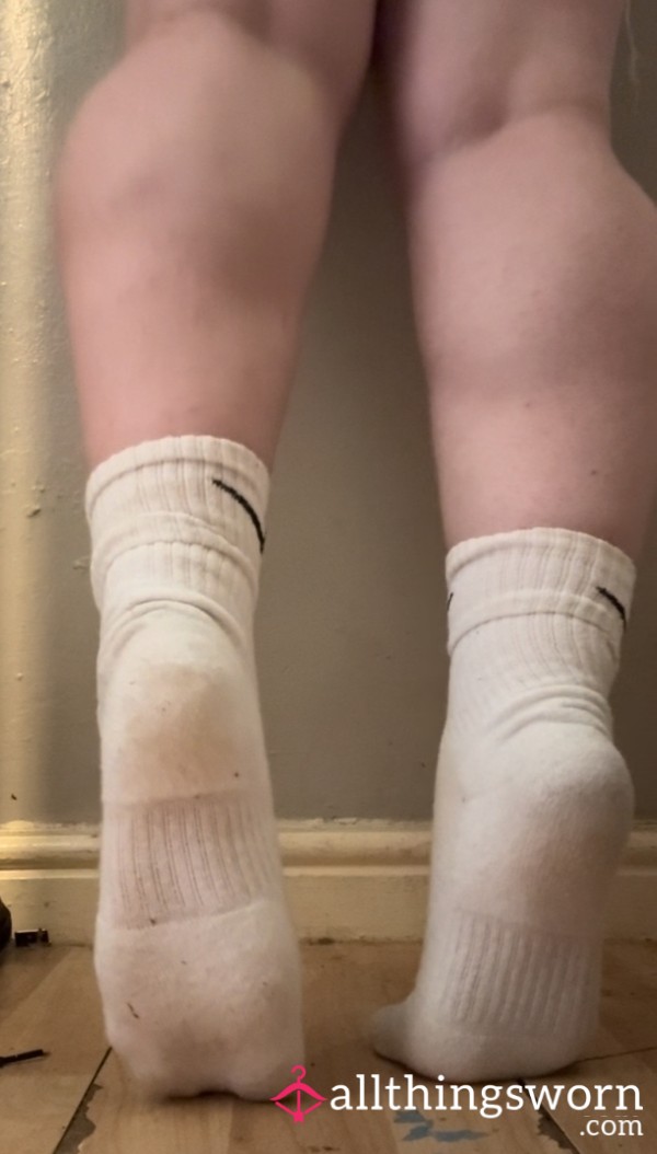 Feet And Boot Worship 👣