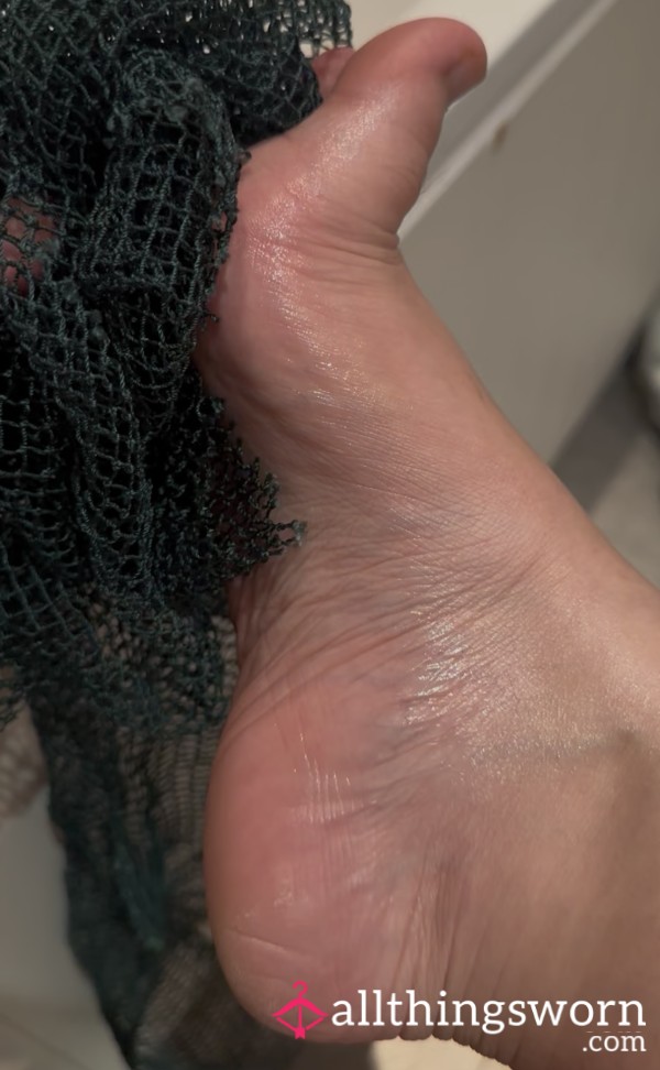 Feet And Shower Net