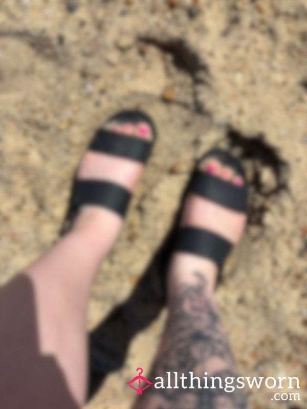Feet At The Beach 🏖️
