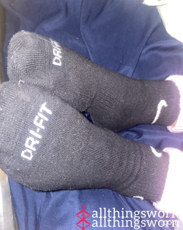 Feet Customs