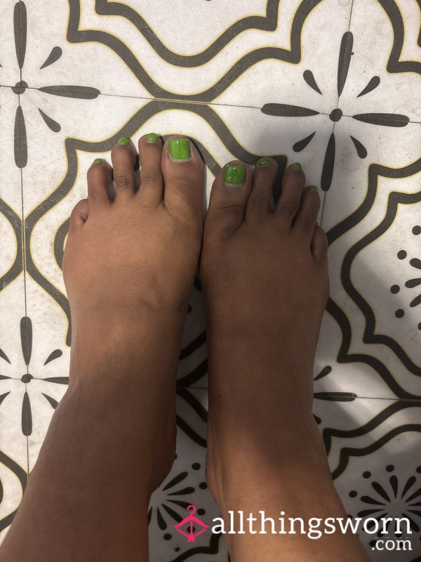 FEET FEET FEET