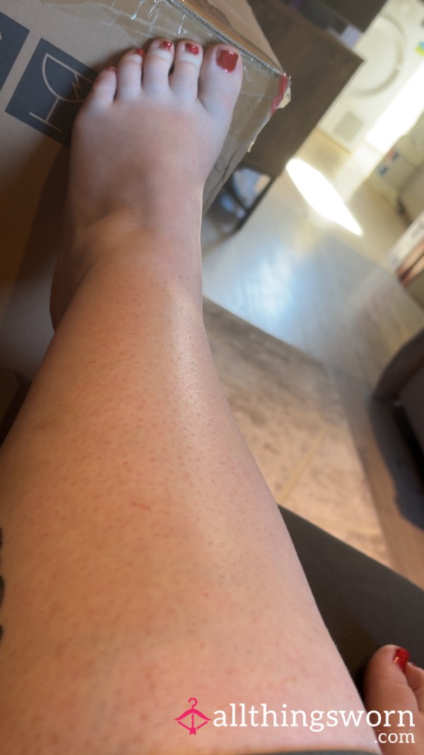 Feet Feet 🦶 Soles