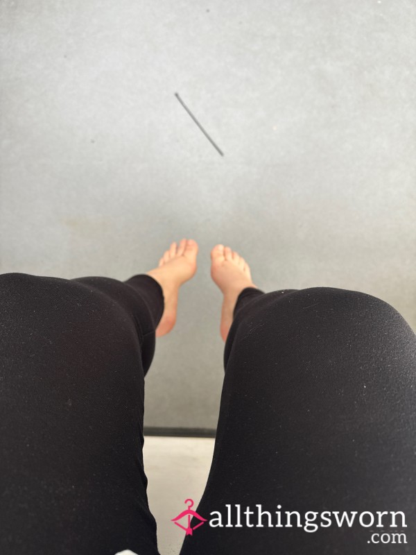 Feet First.. Always 🦶🏻🦶🏻