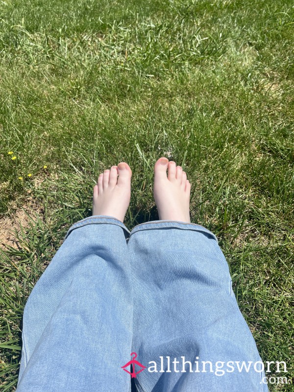 Feet Fun Time