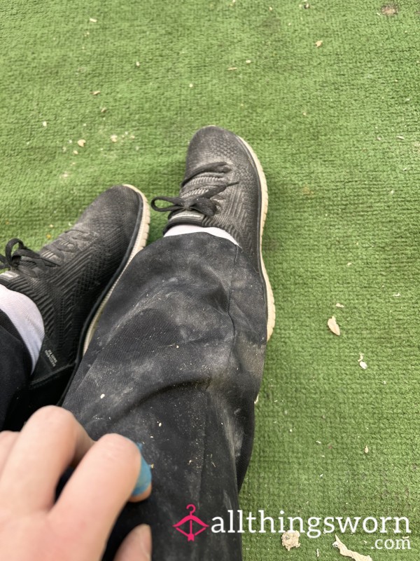 Feet Ignore Call Wearing Dirty Shoes