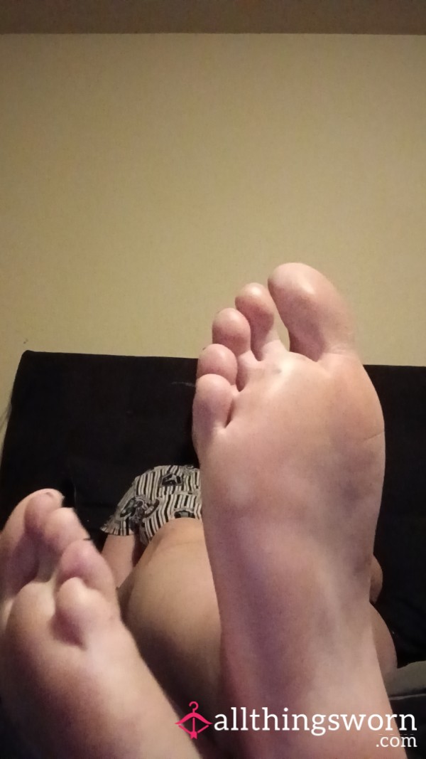Feet Ignore While I Watch Tv