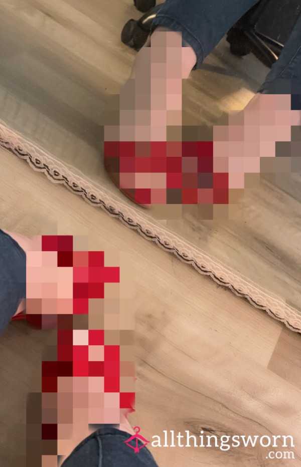 Feet In Red Heels 👠