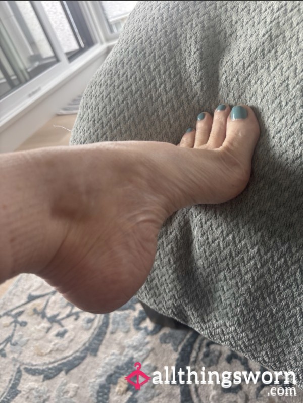 Feet In The Sheets