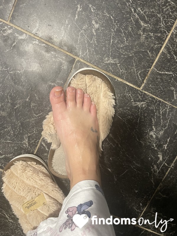 Feet Lovers 🥰🥰🥰🥰