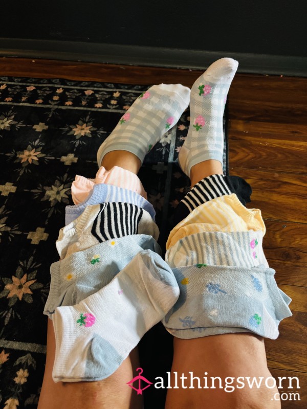 Feet Lovers!🚨 Monthly Sock Subscription!