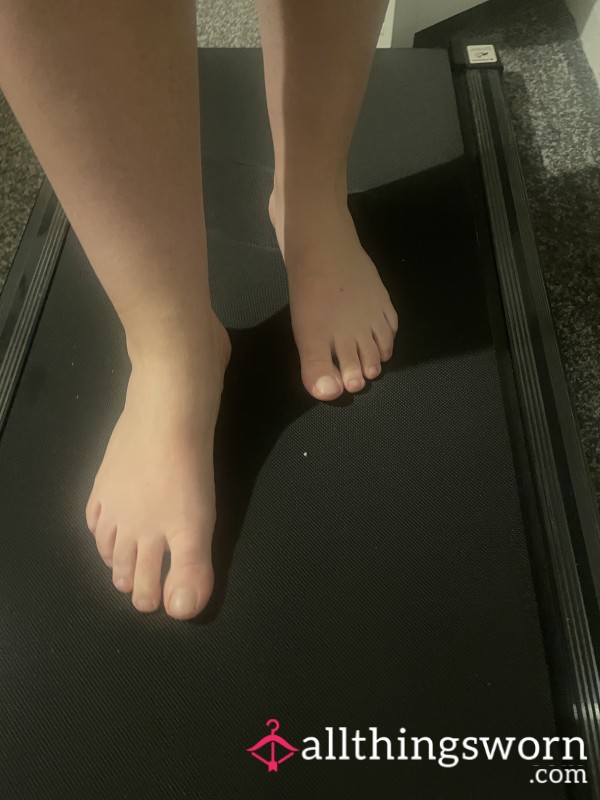 Feet On Treadmill Pics Or Vides