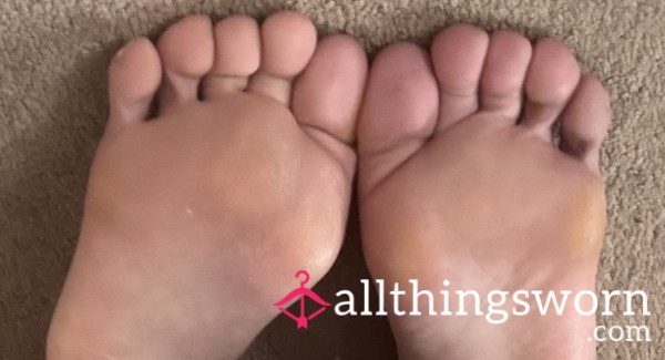 Feet Only, Tell Me How You Want It