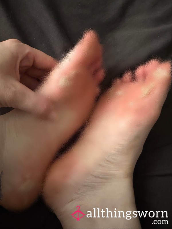 Feet P**ling