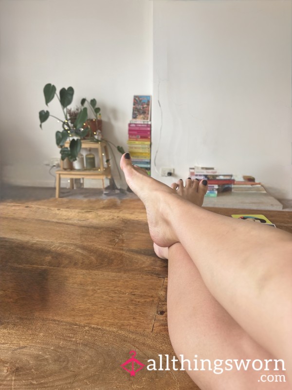 🦶FEET Photo Drive