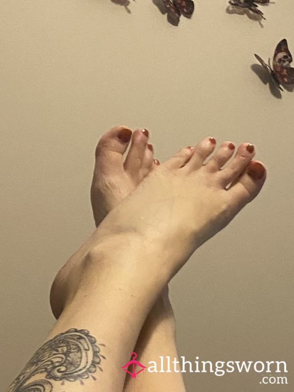 Feet Photos And Videos