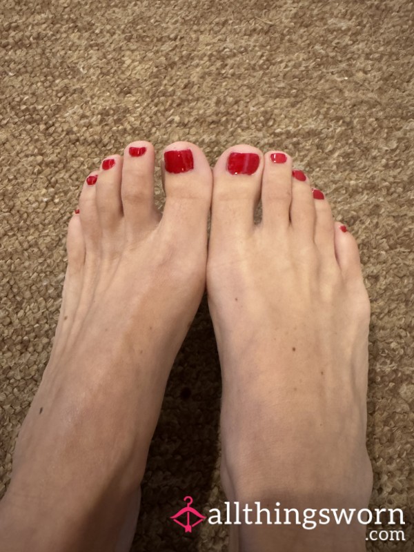 Feet Pic Bundle • 3 S**y High-Quality Pics • Instant Access 👣🔥