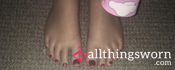Feet Pic Bundles Available 👣 - 5 Pics For £10 Or 10 Pics For £20