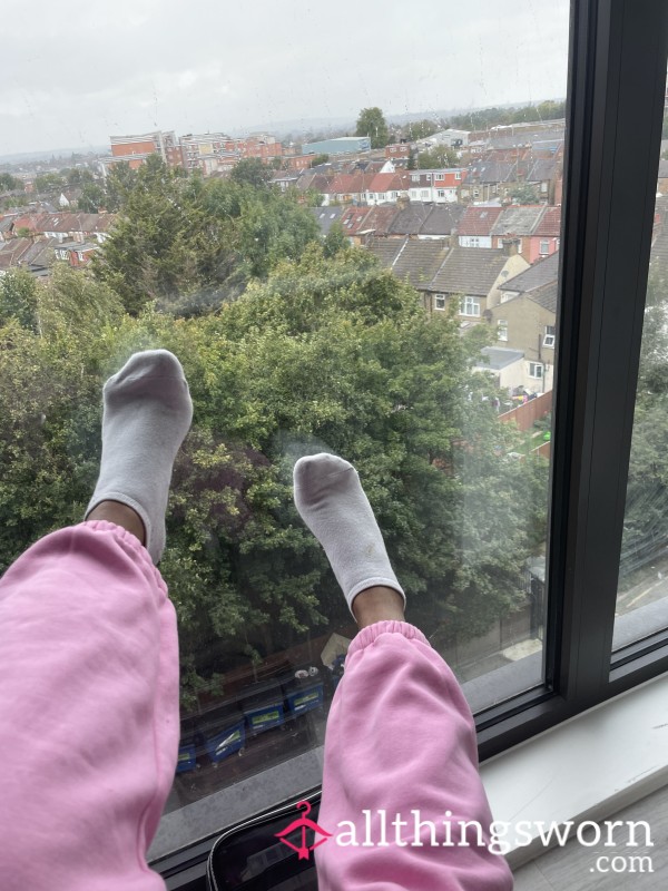 FEET PICS