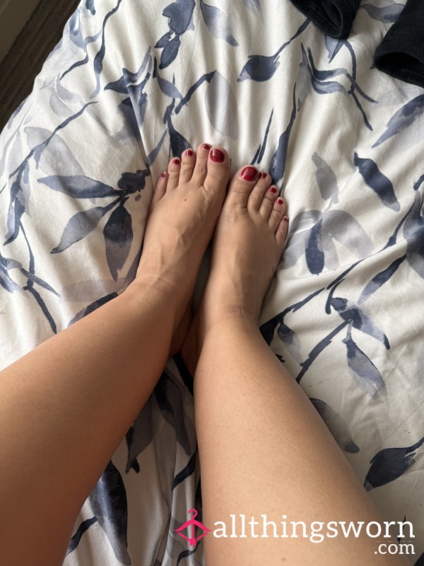 Custom Feet Pics